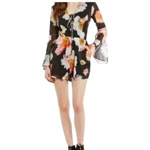 GB Bell-sleeve Floral Romper
